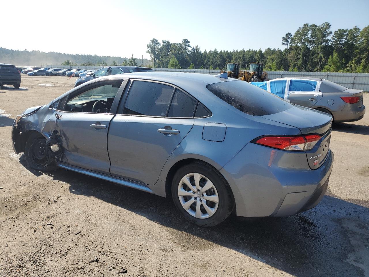 2023 TOYOTA COROLLA LE photo 3