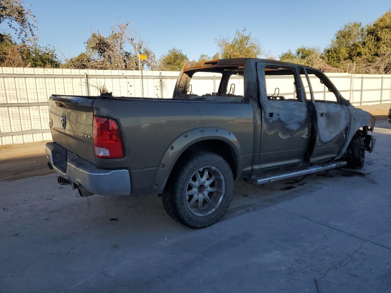 2014 RAM 1500 LONGHORN photo 5