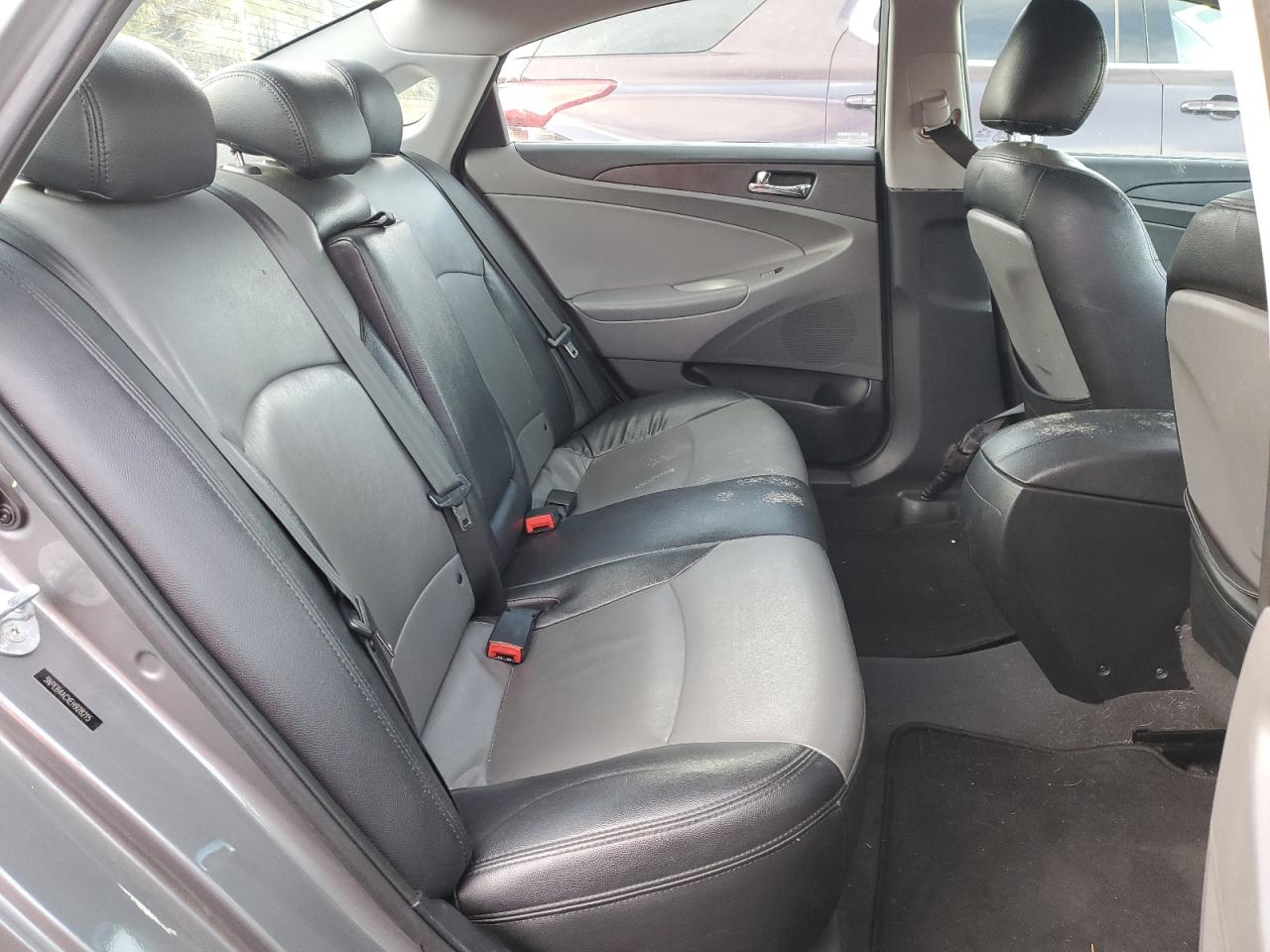 2014 HYUNDAI SONATA GLS photo 19