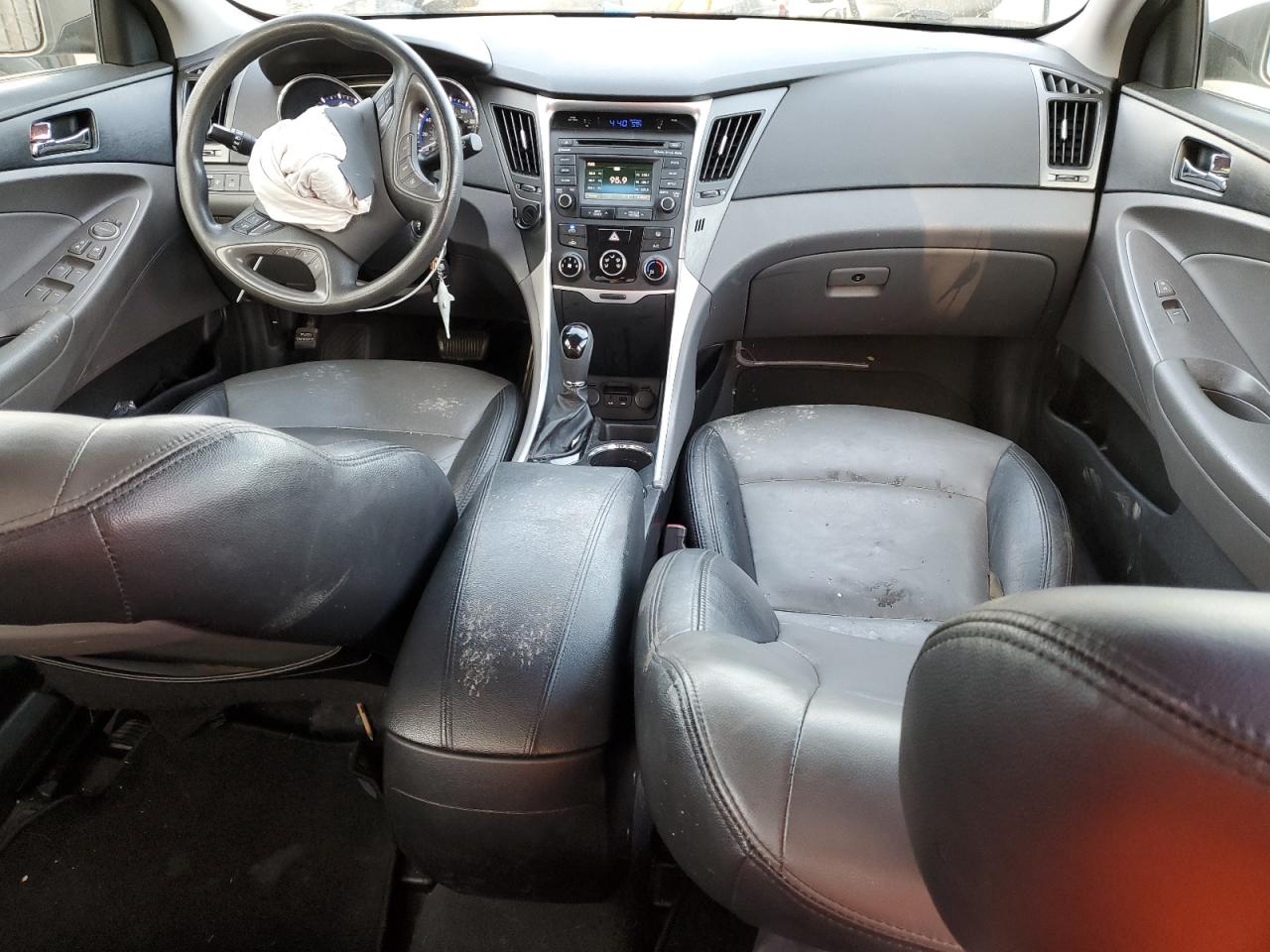 2014 HYUNDAI SONATA GLS photo 15