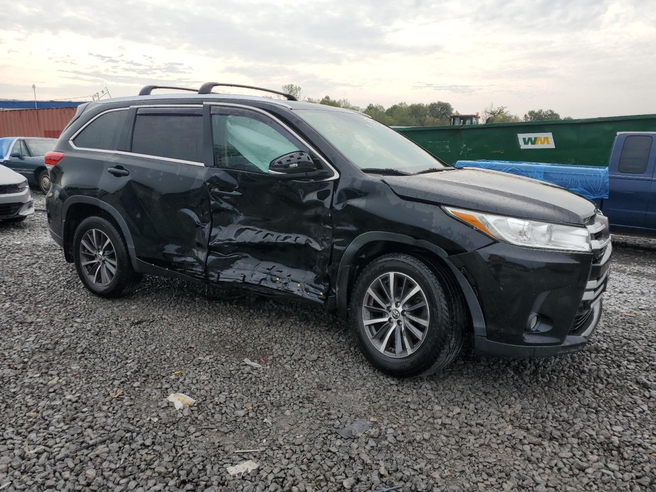 2018 TOYOTA HIGHLANDER photo 4