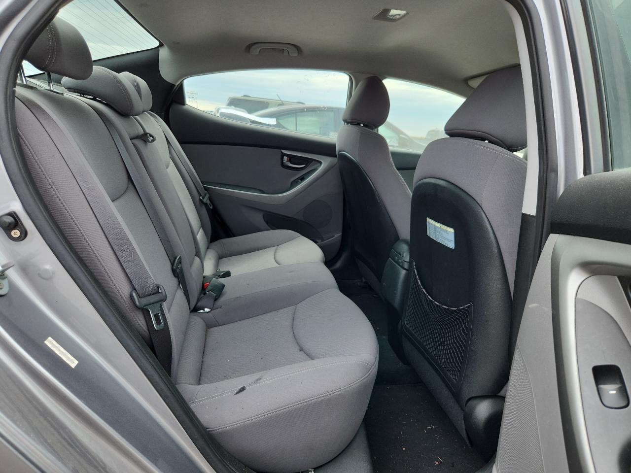 2014 HYUNDAI ELANTRA SE photo 10