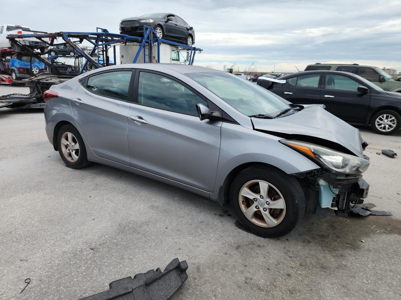 2014 HYUNDAI ELANTRA SE photo 4