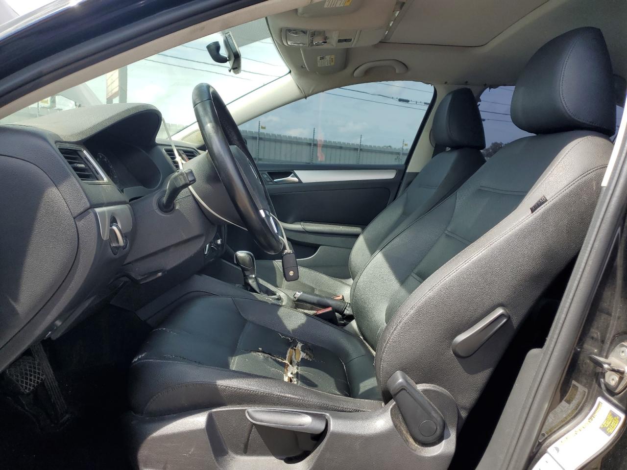 2011 VOLKSWAGEN JETTA SEL photo 13