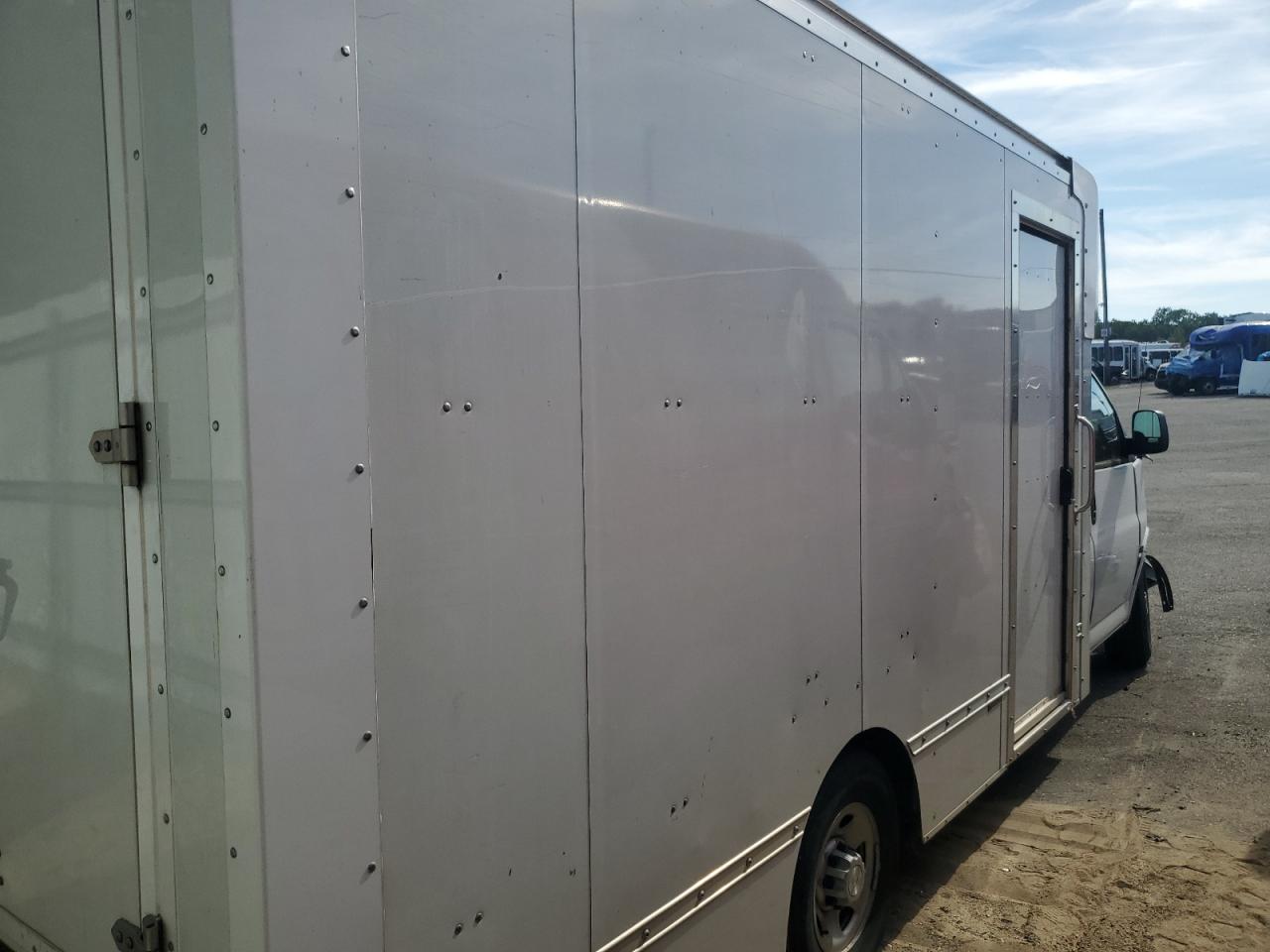 2021 CHEVROLET EXPRESS G3500 photo 7