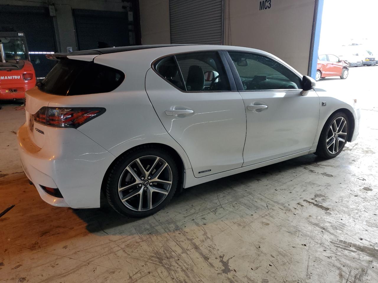 2014 LEXUS CT 200 photo 3