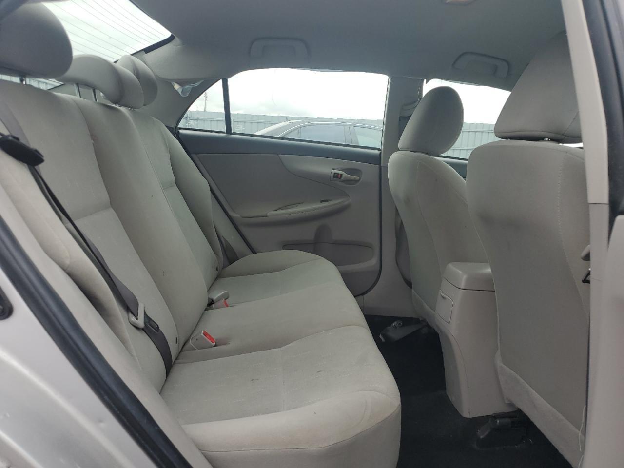 2011 TOYOTA COROLLA BASE photo 10