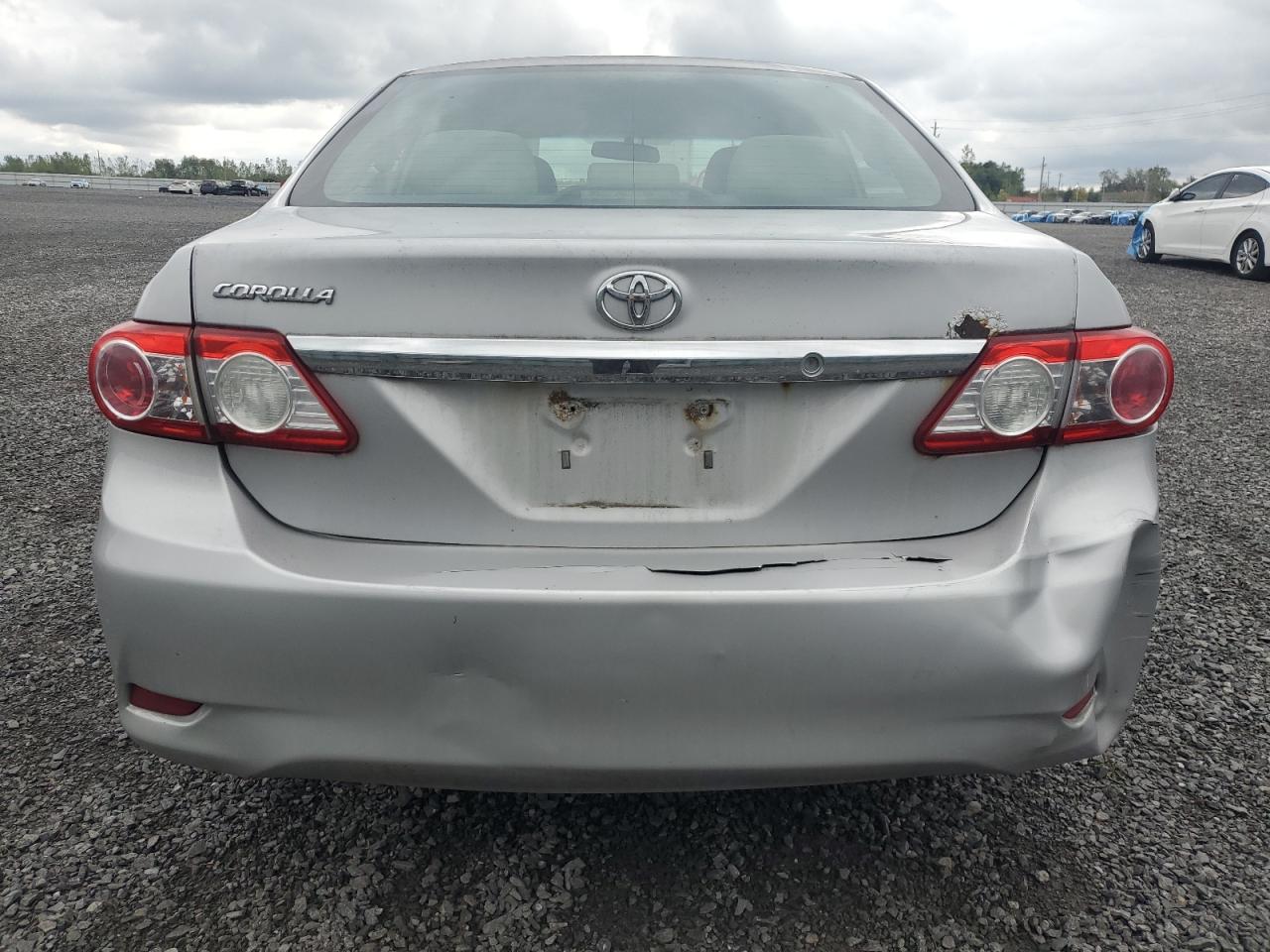 2011 TOYOTA COROLLA BASE photo 6
