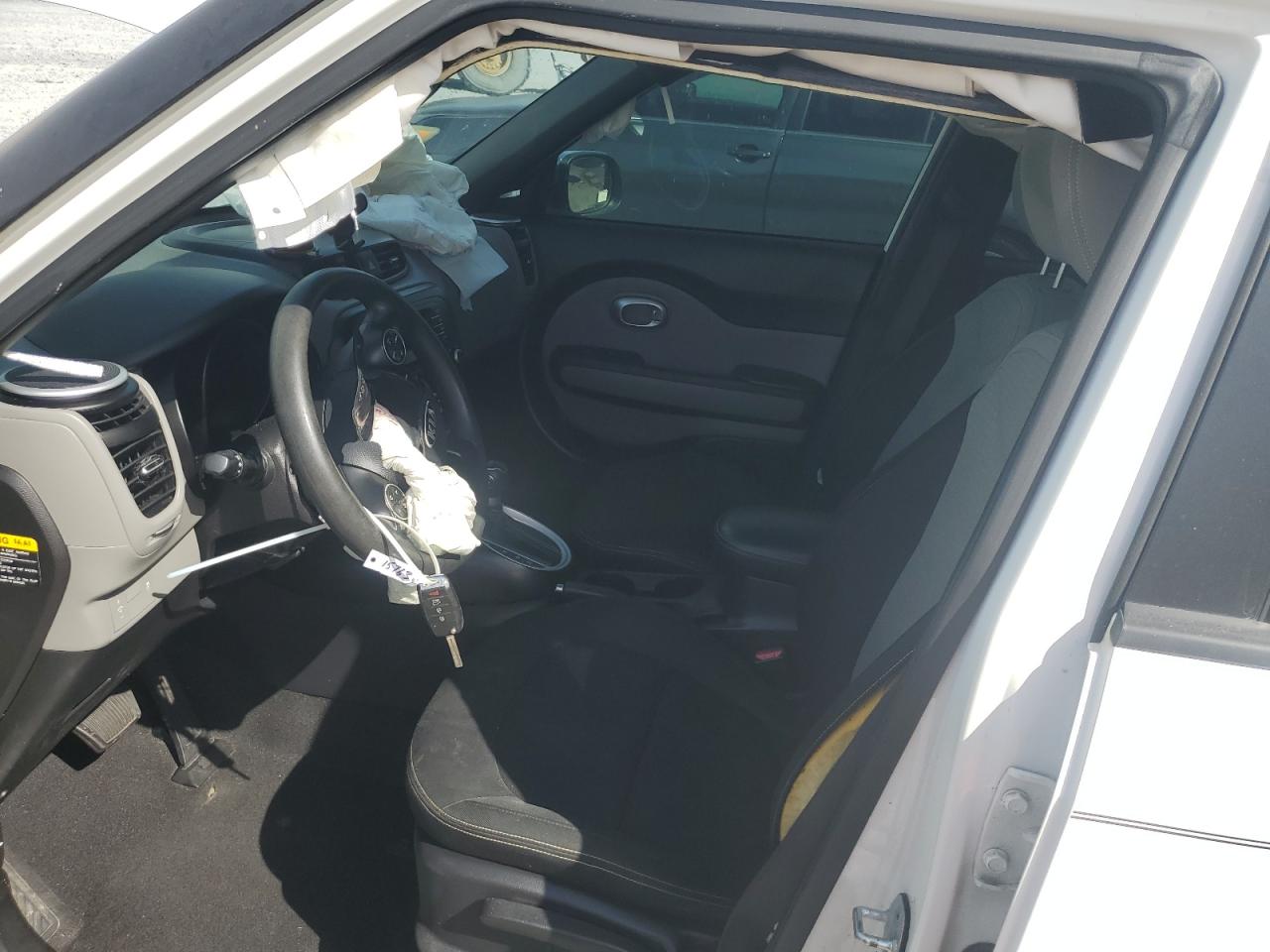 2014 KIA SOUL + photo 13
