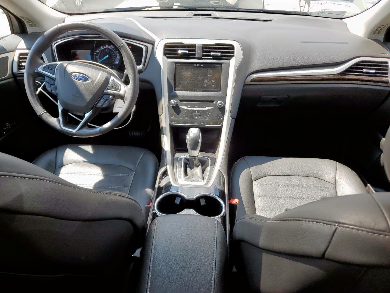 2015 FORD FUSION SE photo 15