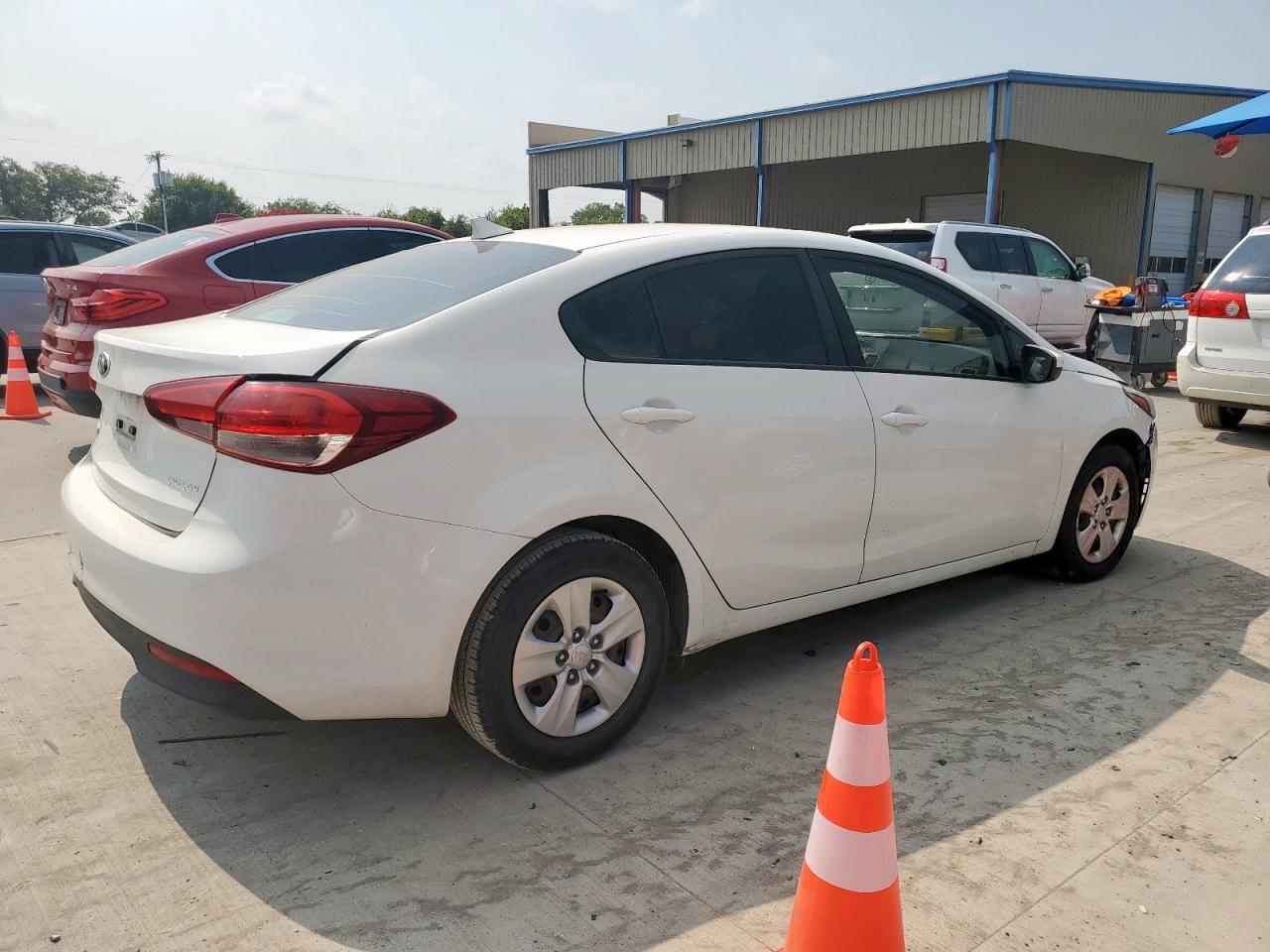 2017 KIA FORTE LX photo 7