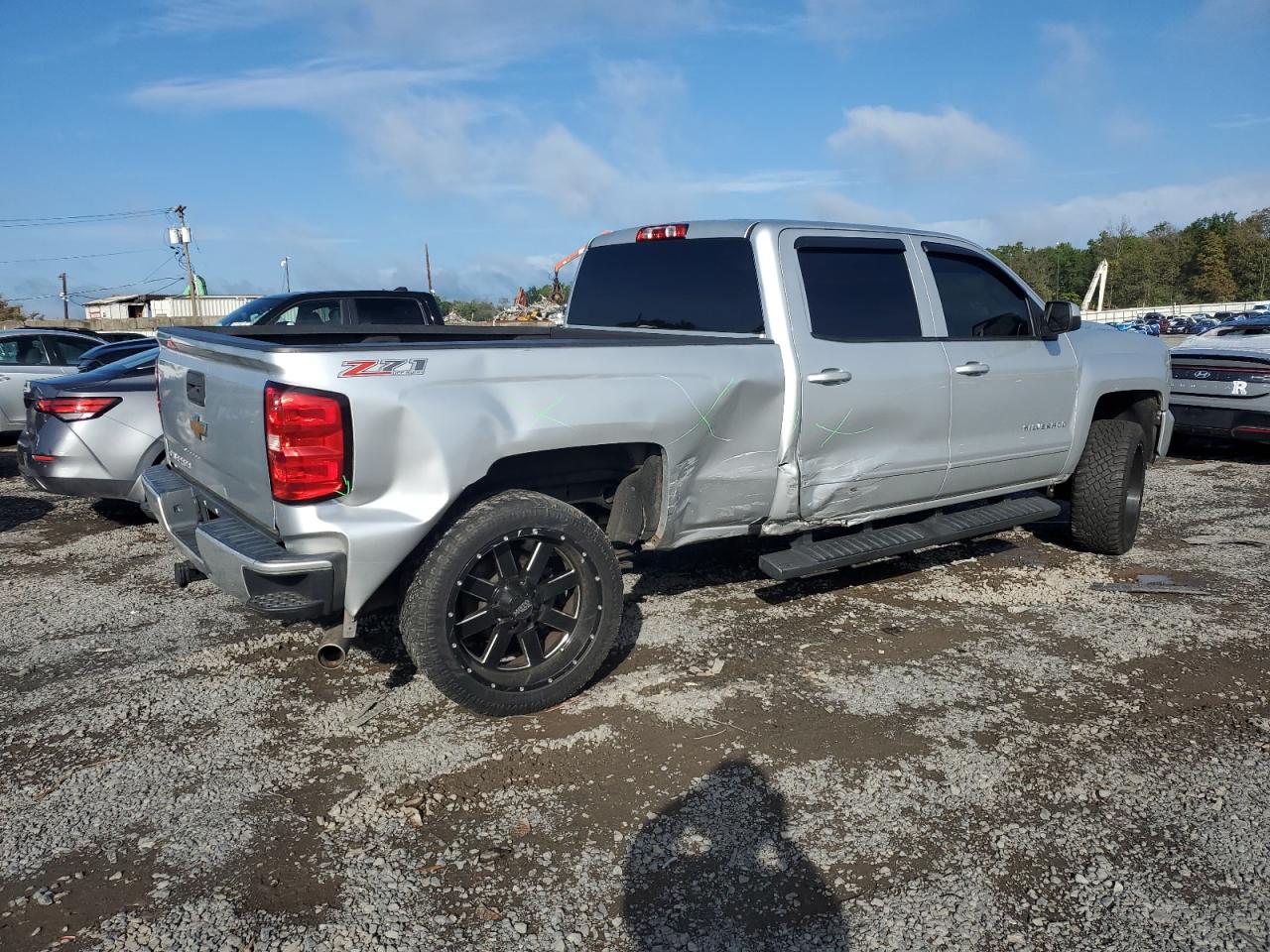 2017 CHEVROLET SILVERADO K1500 LT photo 7