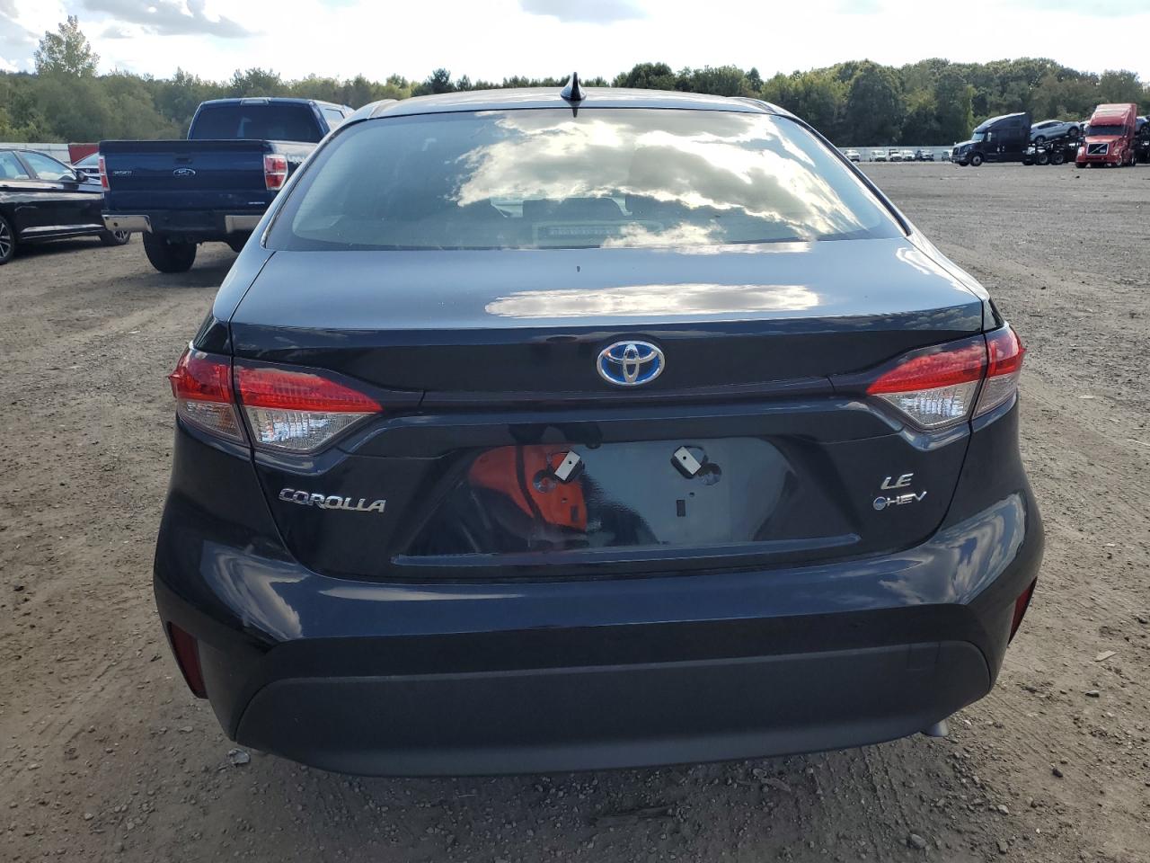 2025 TOYOTA COROLLA LE photo 11