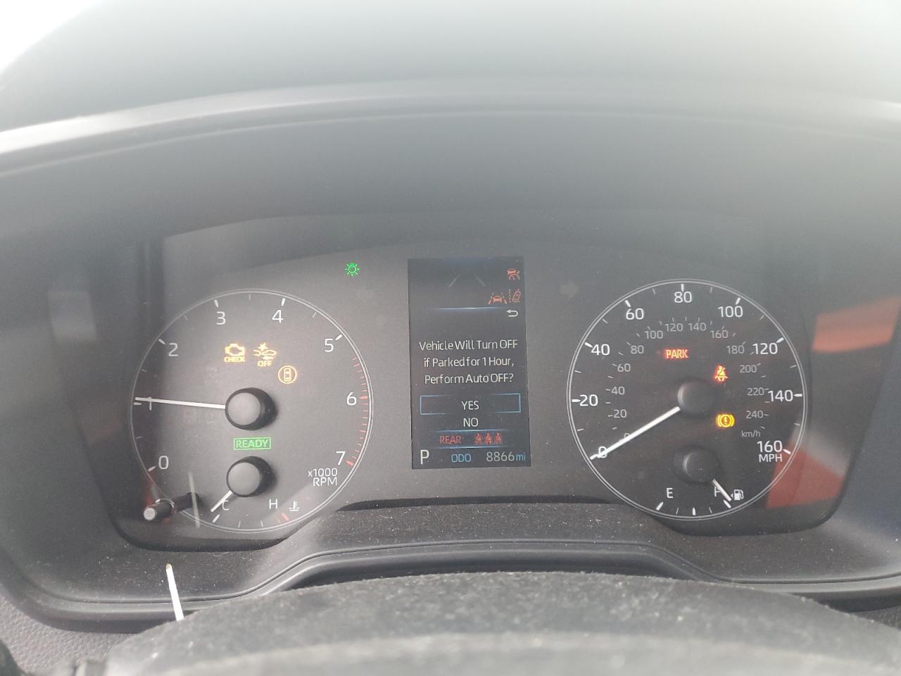 2025 TOYOTA COROLLA LE photo 17