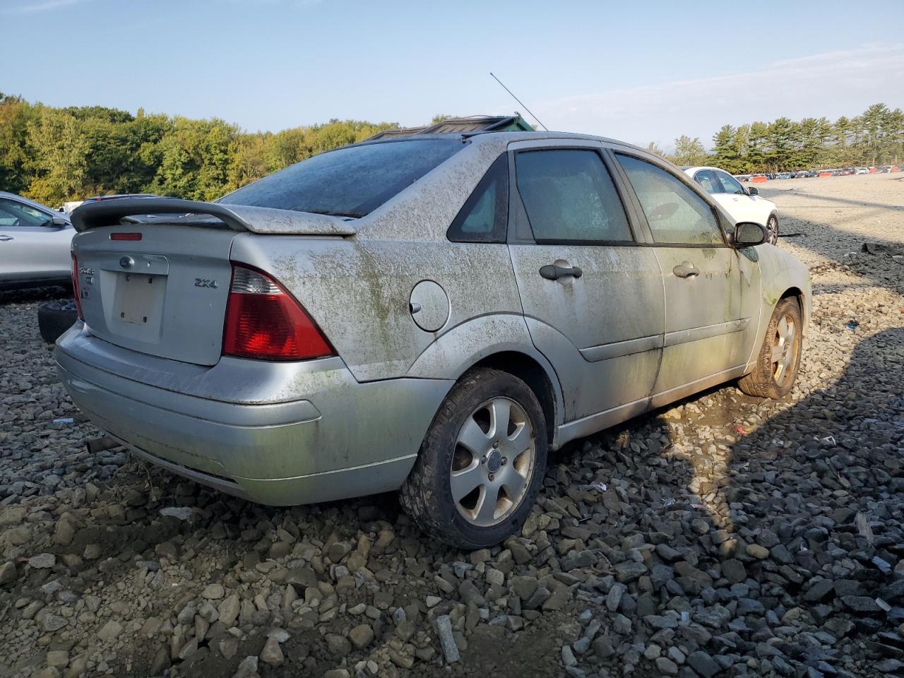 2006 FORD FOCUS ZX4 photo 3