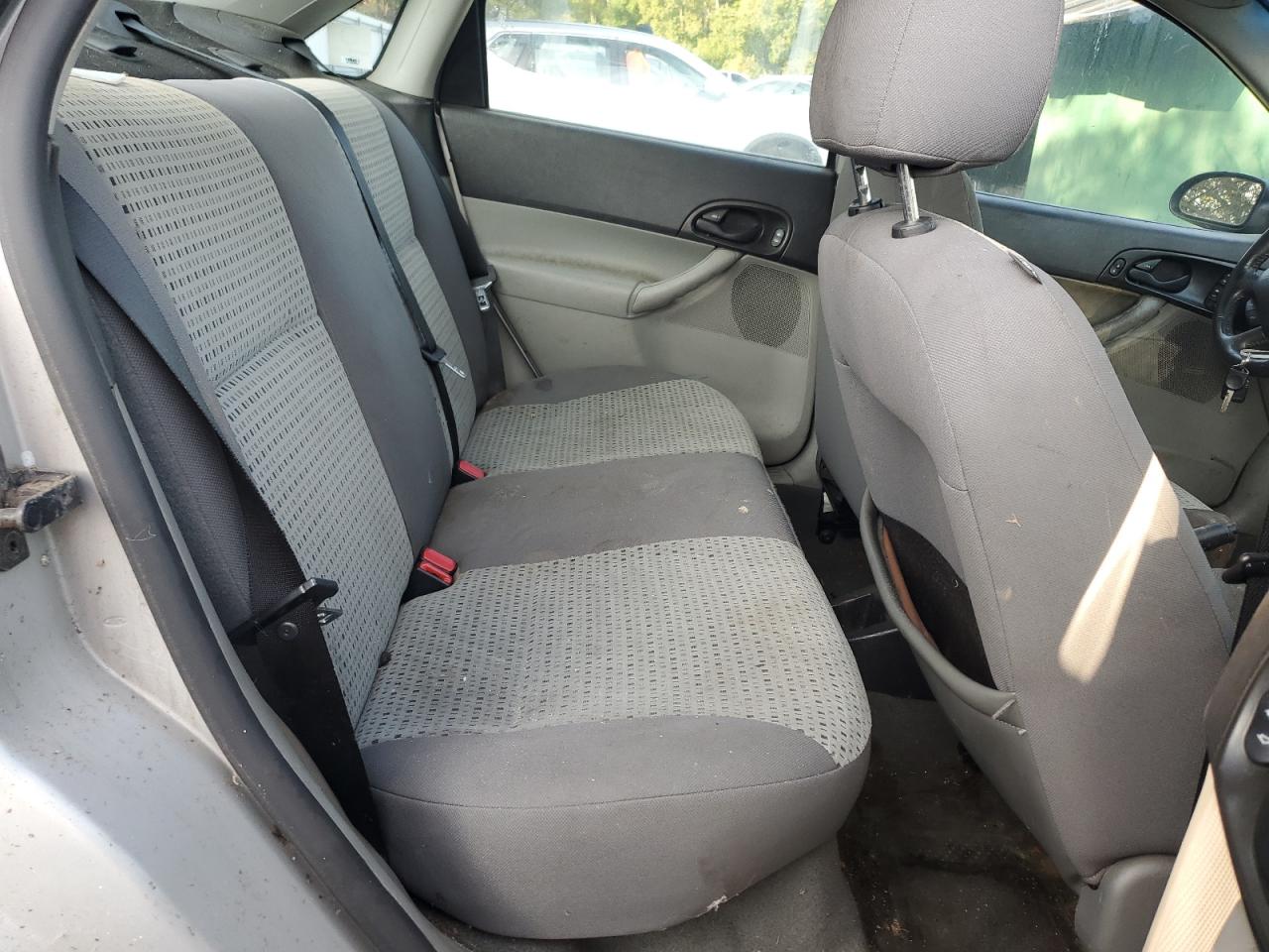 2006 FORD FOCUS ZX4 photo 10