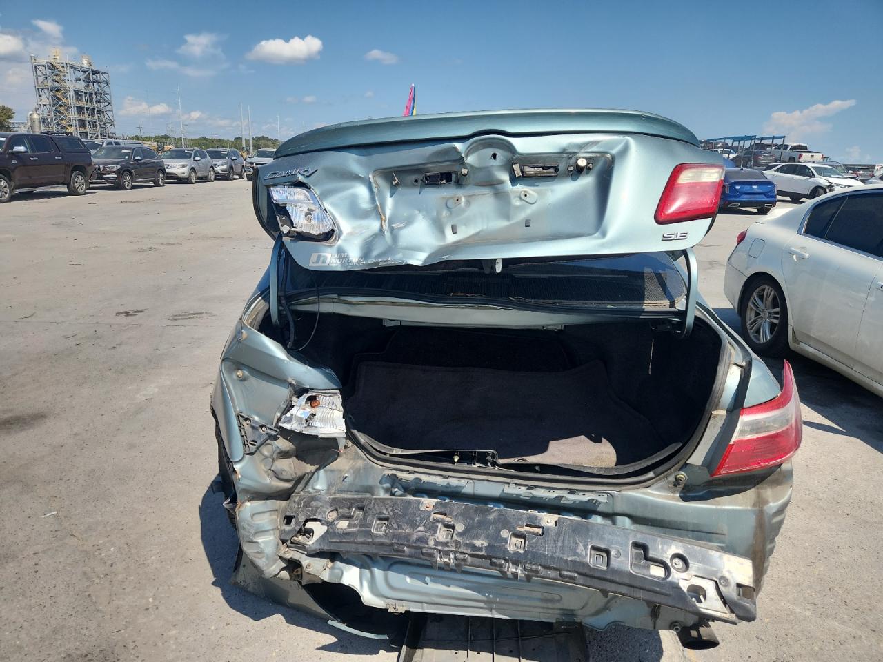 2009 TOYOTA CAMRY BASE photo 16