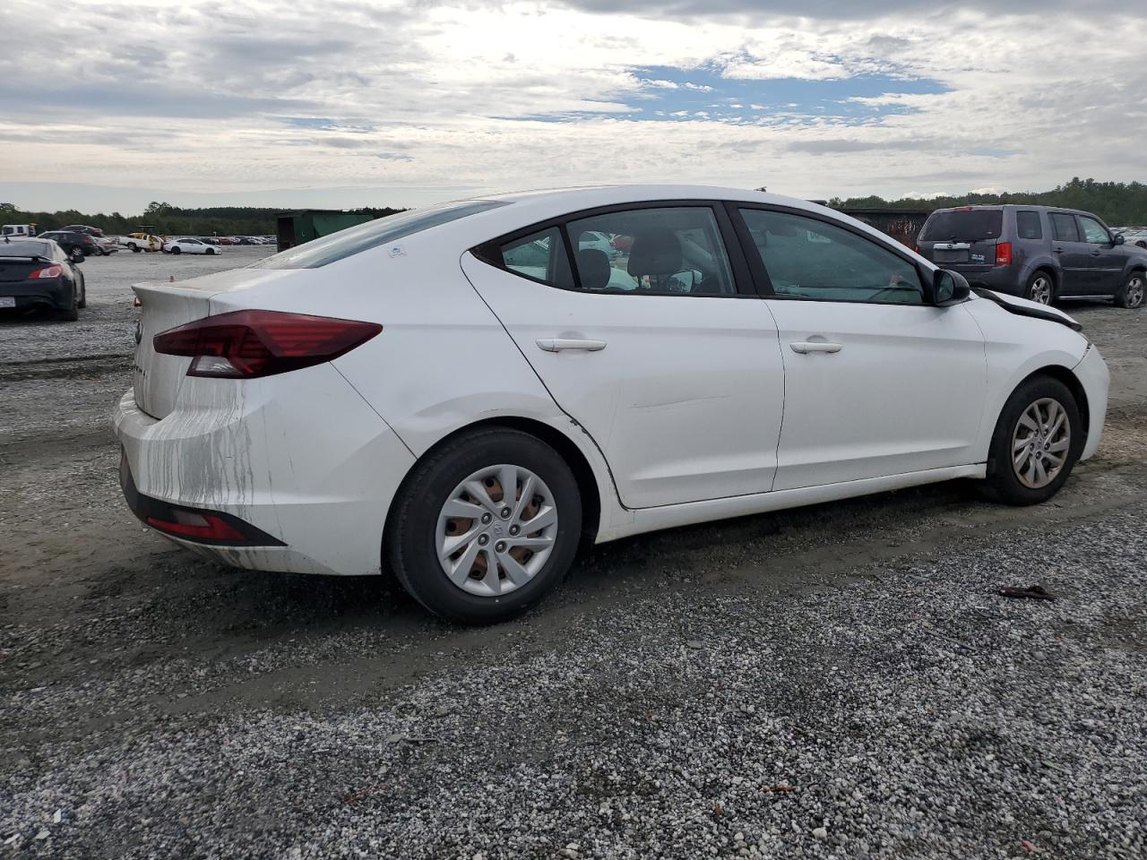 2020 HYUNDAI ELANTRA SE photo 3