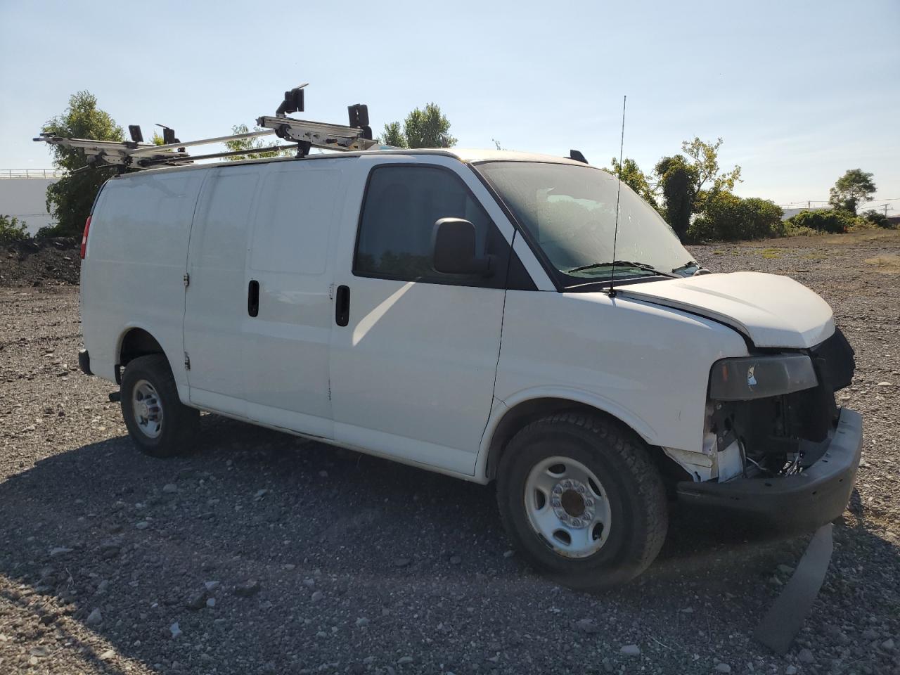 2019 CHEVROLET EXPRESS G3500 photo 4