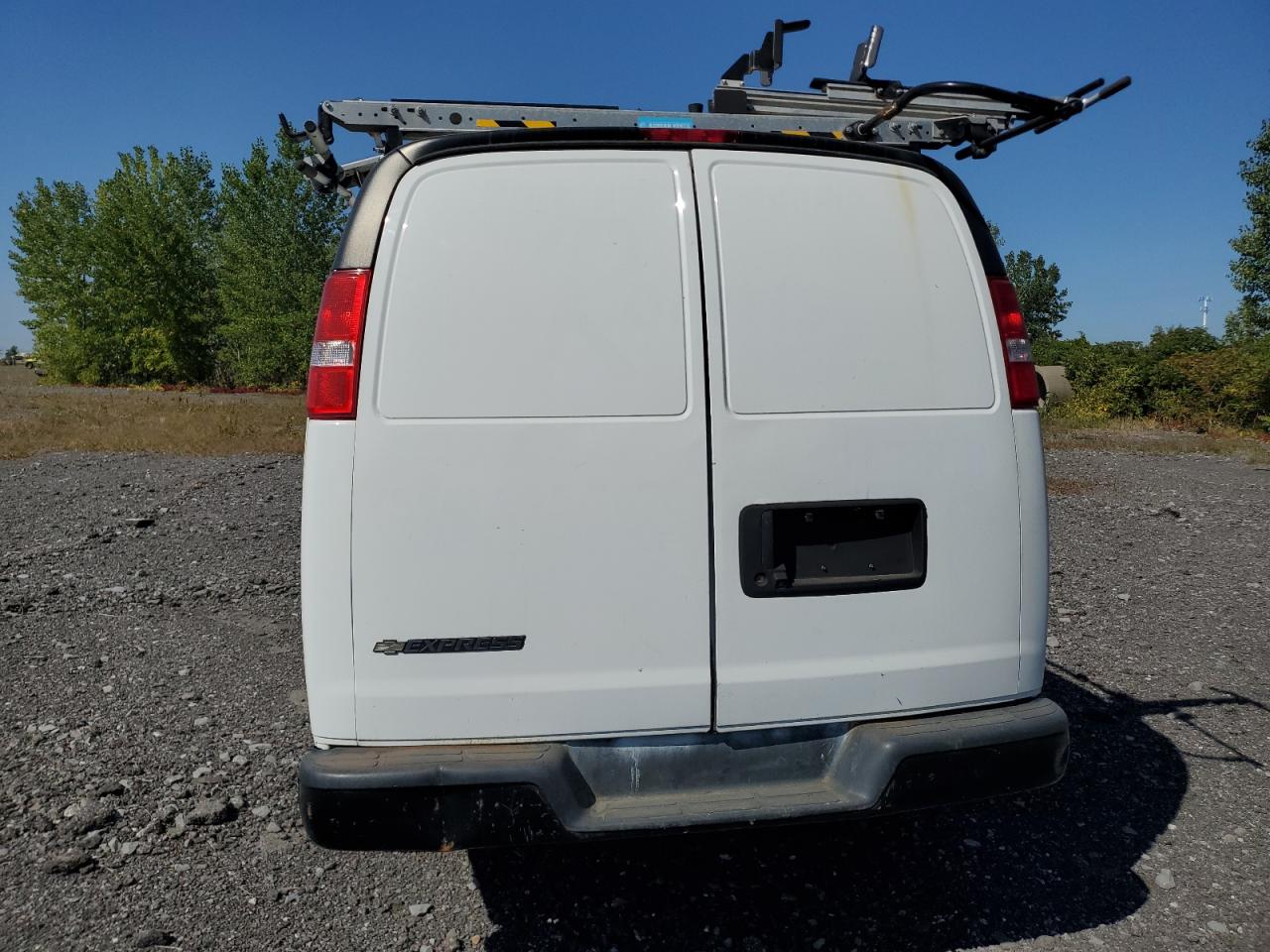 2019 CHEVROLET EXPRESS G3500 photo 6