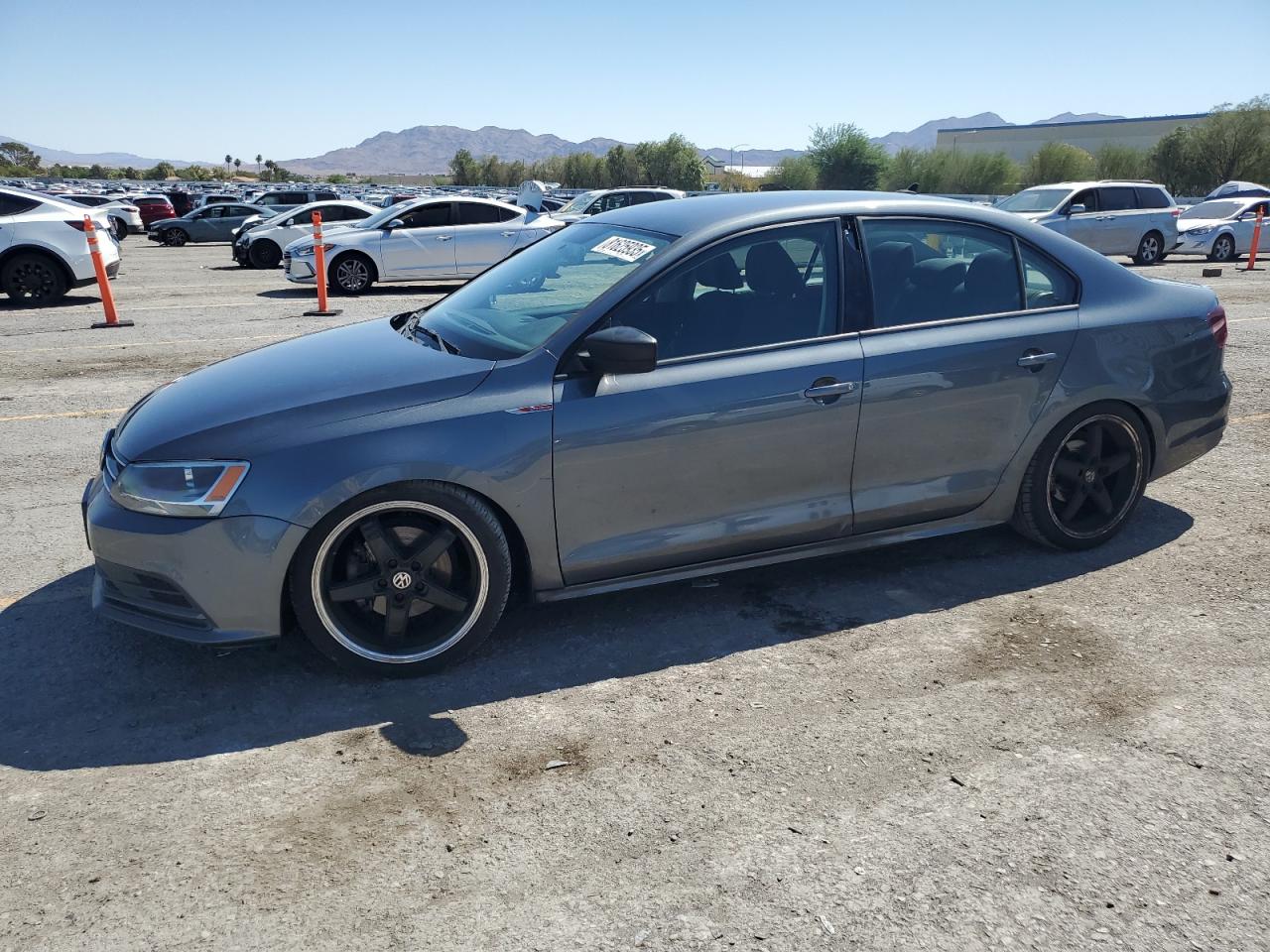 2016 VOLKSWAGEN JETTA
