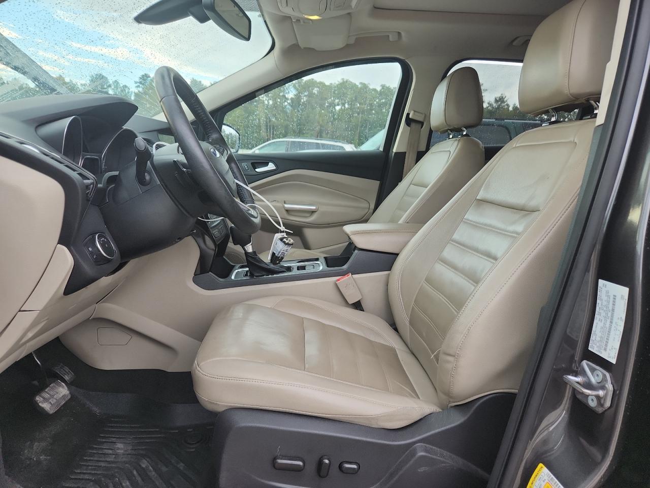 2017 FORD ESCAPE TITANIUM photo 19