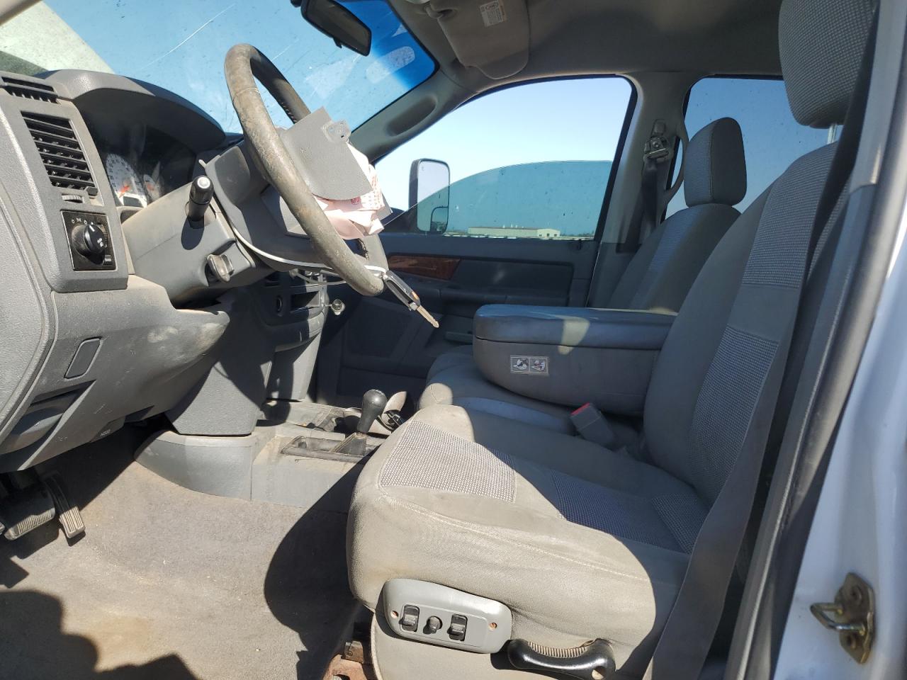 2006 DODGE RAM 2500 ST photo 13