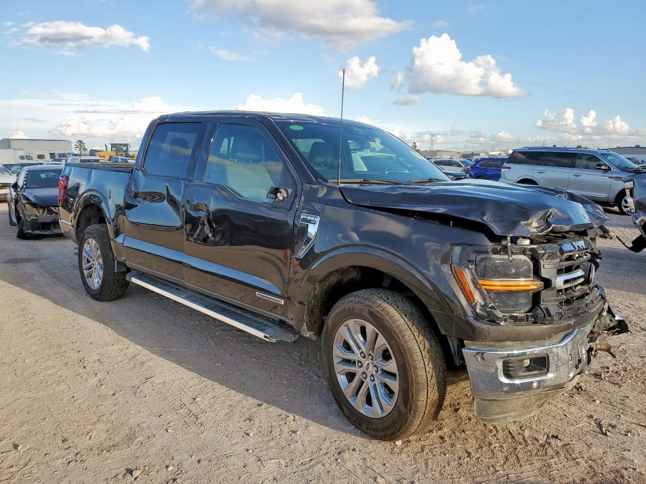 2024 FORD F150 XLT photo 4