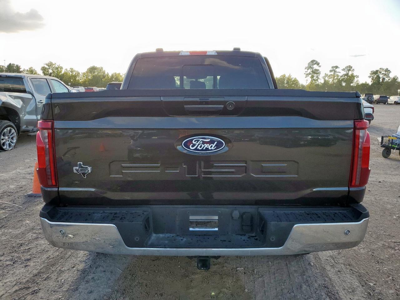 2024 FORD F150 XLT photo 6