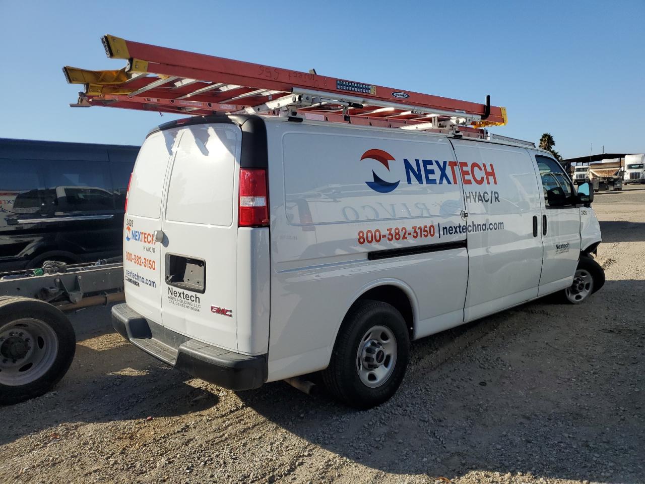 2023 GMC SAVANA G2500 UTILITY / SERVICE VAN photo 3