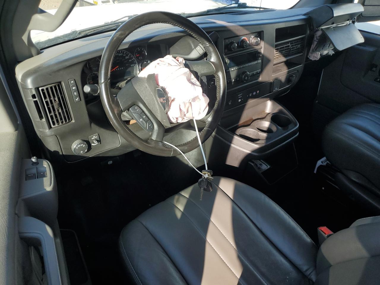 2023 GMC SAVANA G2500 UTILITY / SERVICE VAN photo 8