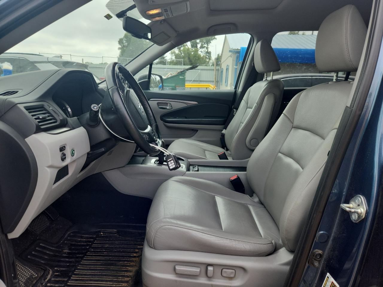 2016 HONDA PILOT EXL photo 7