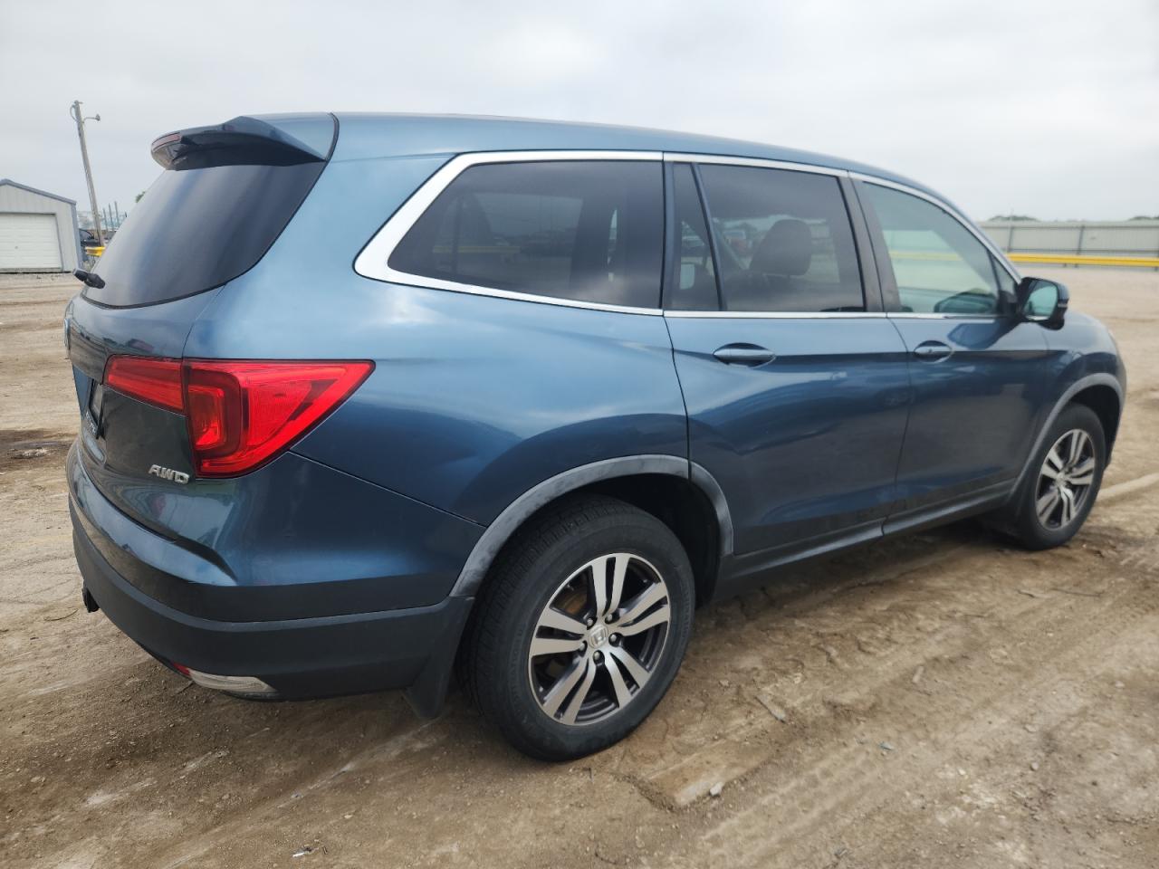 2016 HONDA PILOT EXL photo 3