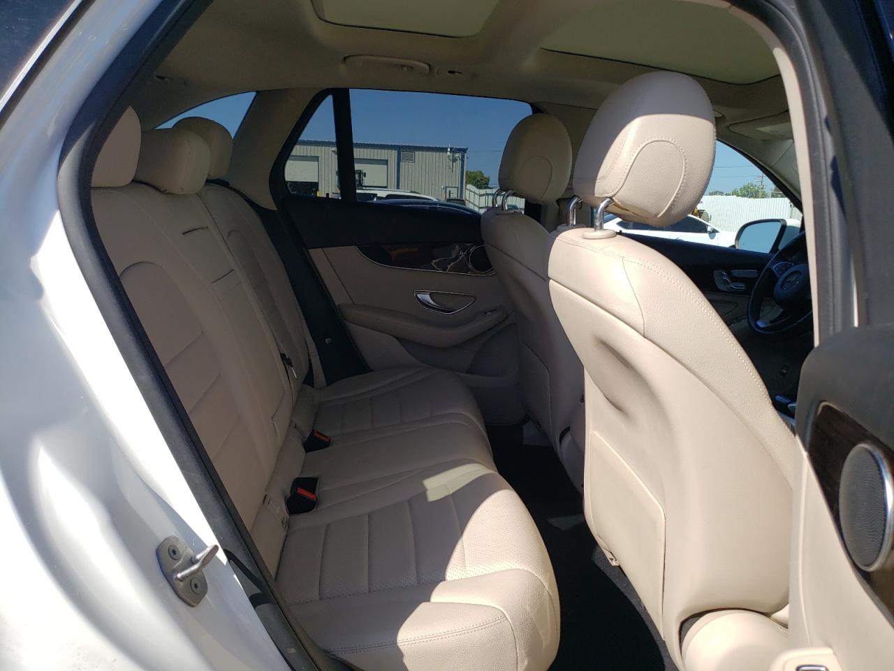 2016 MERCEDES-BENZ GLC 300 photo 41
