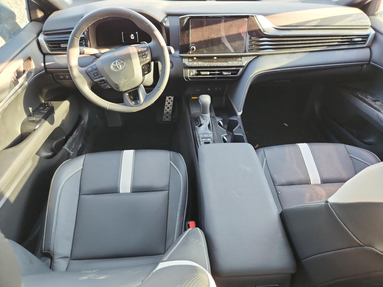2025 TOYOTA CAMRY XSE photo 15
