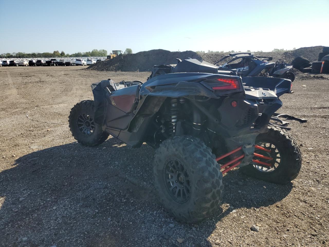 2021 CAN-AM MAVERICK X photo 3
