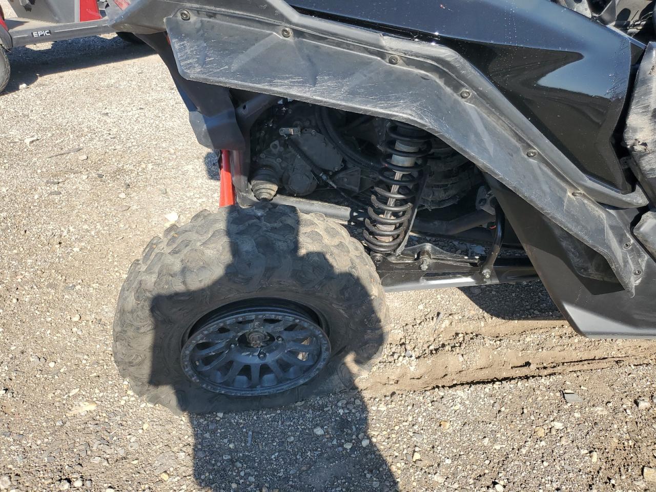 2021 CAN-AM MAVERICK X photo 9