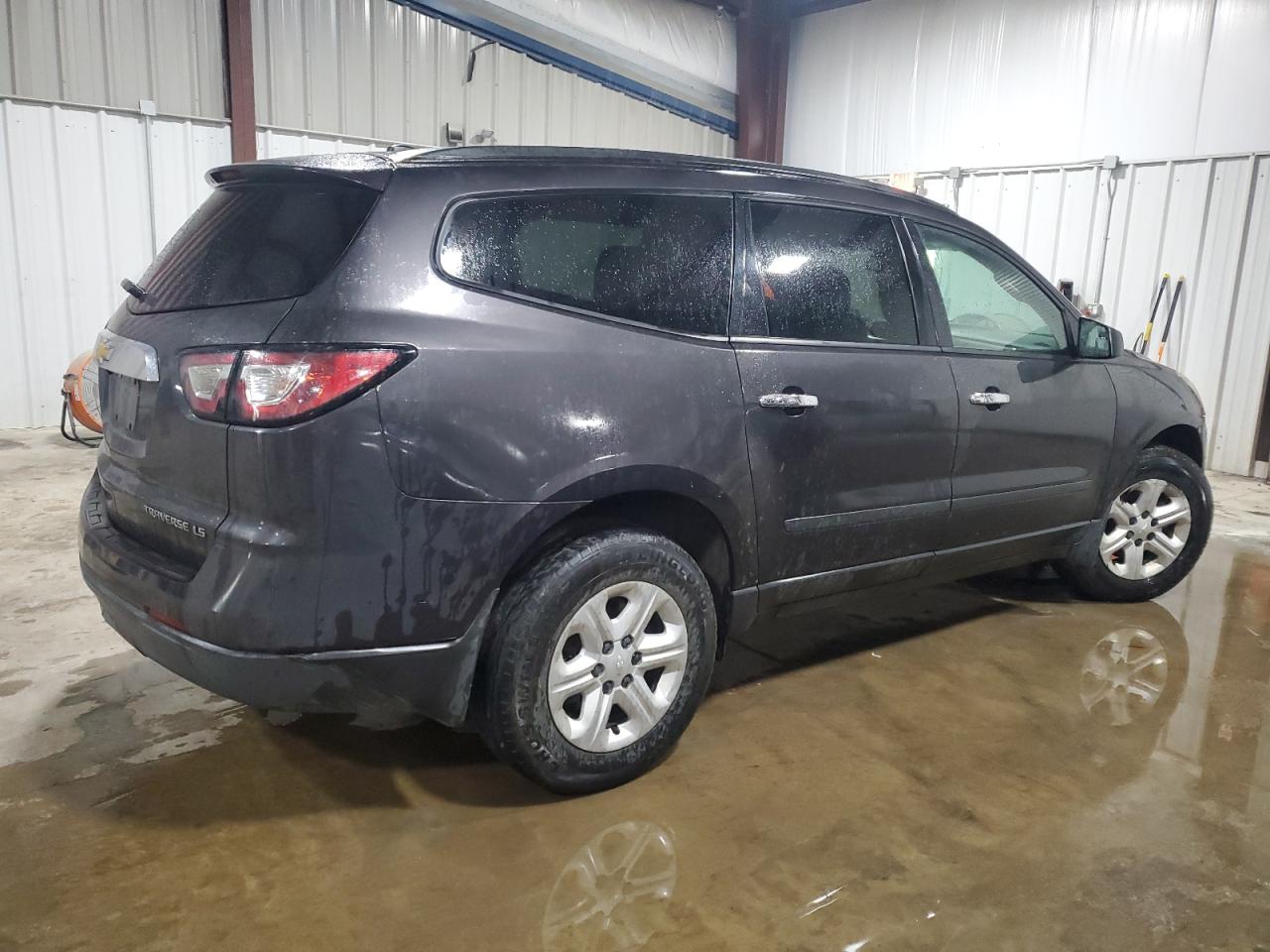 2014 CHEVROLET TRAVERSE LS photo 5