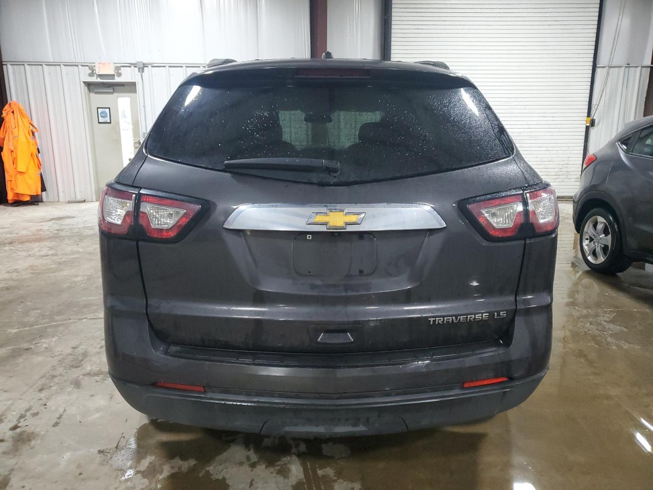 2014 CHEVROLET TRAVERSE LS photo 11