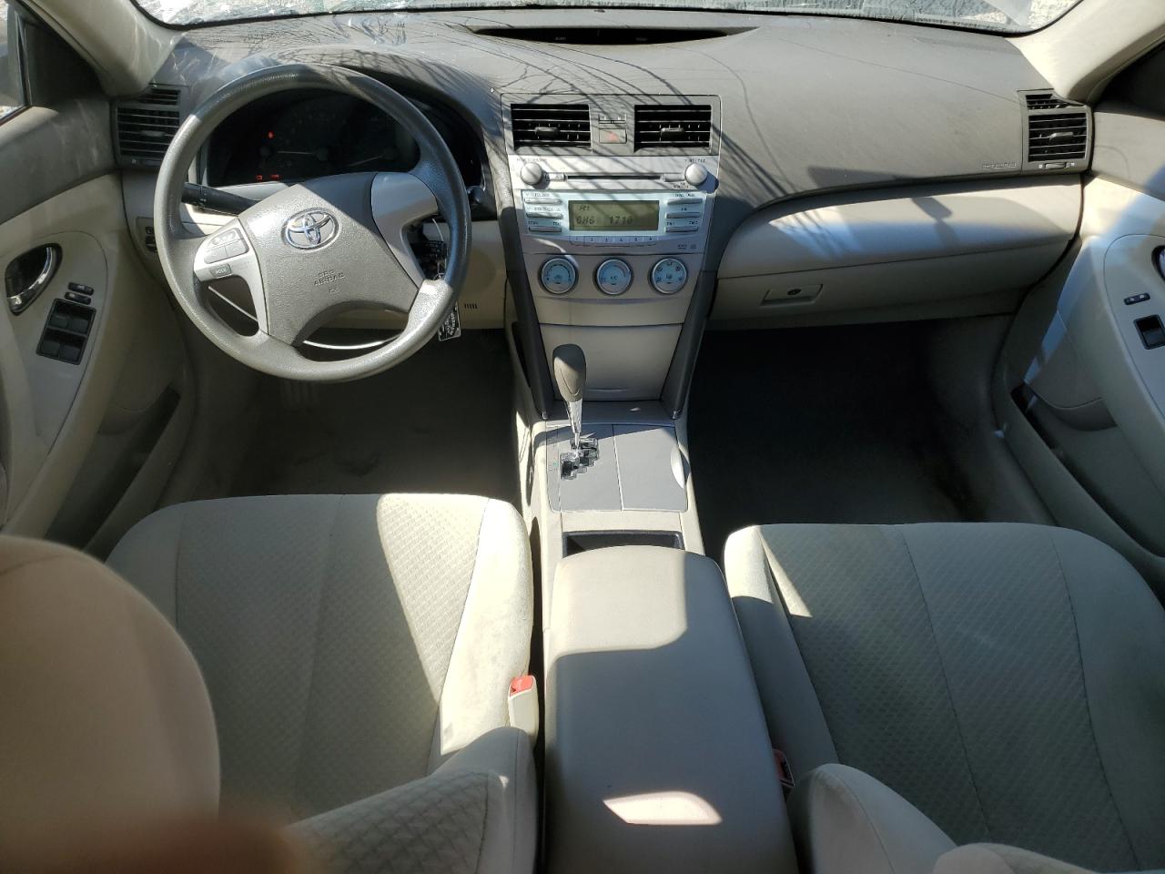 2007 TOYOTA CAMRY LE photo 8
