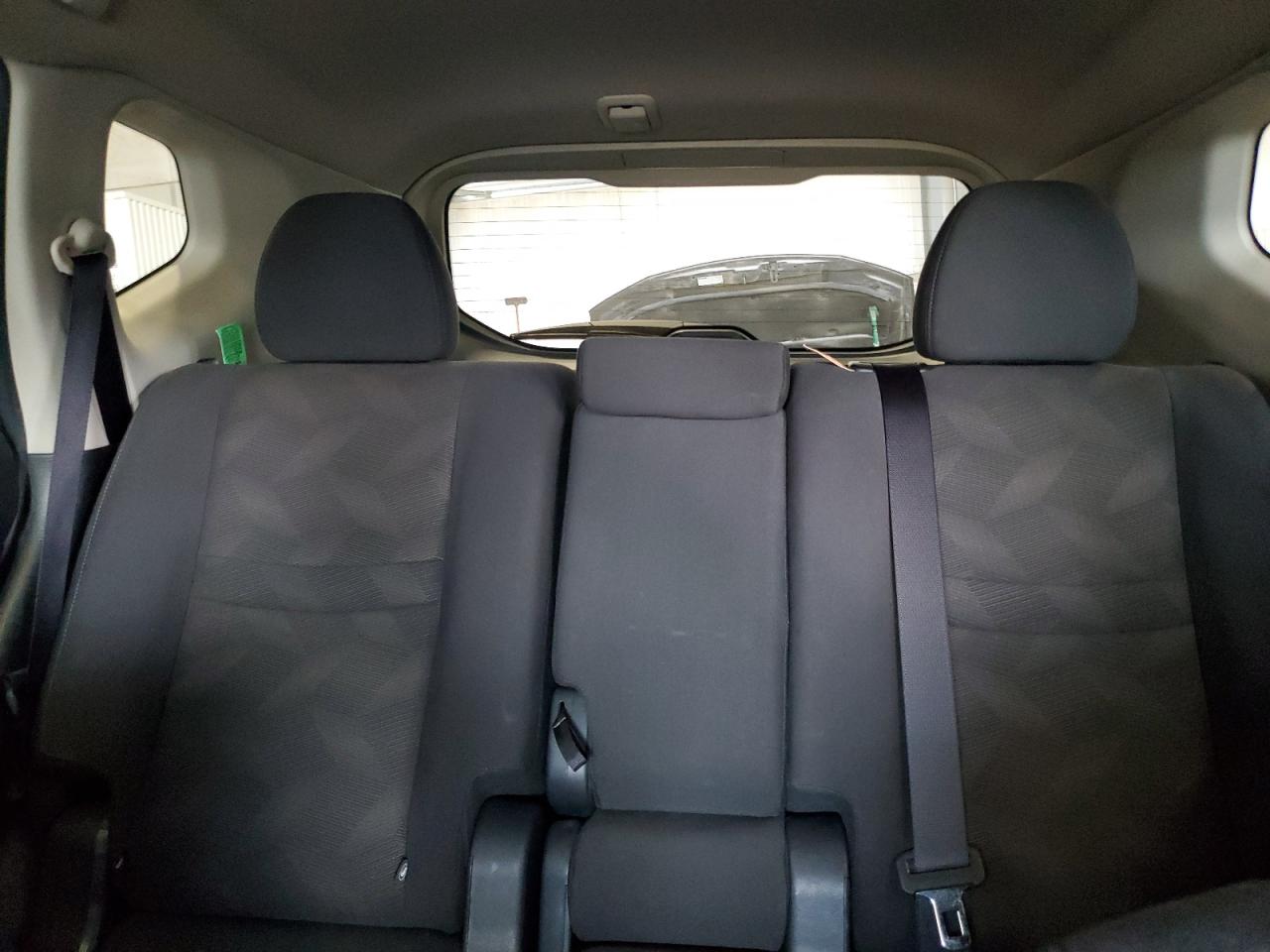 2016 NISSAN ROGUE S photo 28