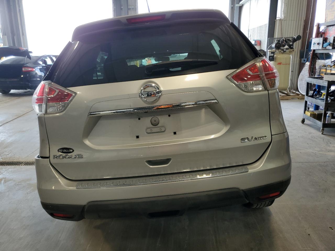 2016 NISSAN ROGUE S photo 16