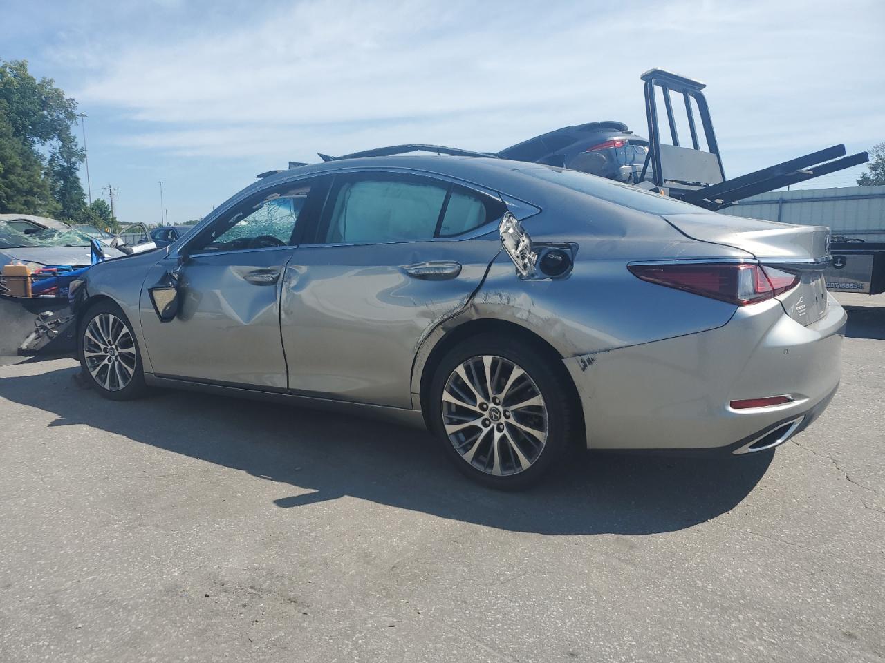 2019 LEXUS ES 350 photo 2