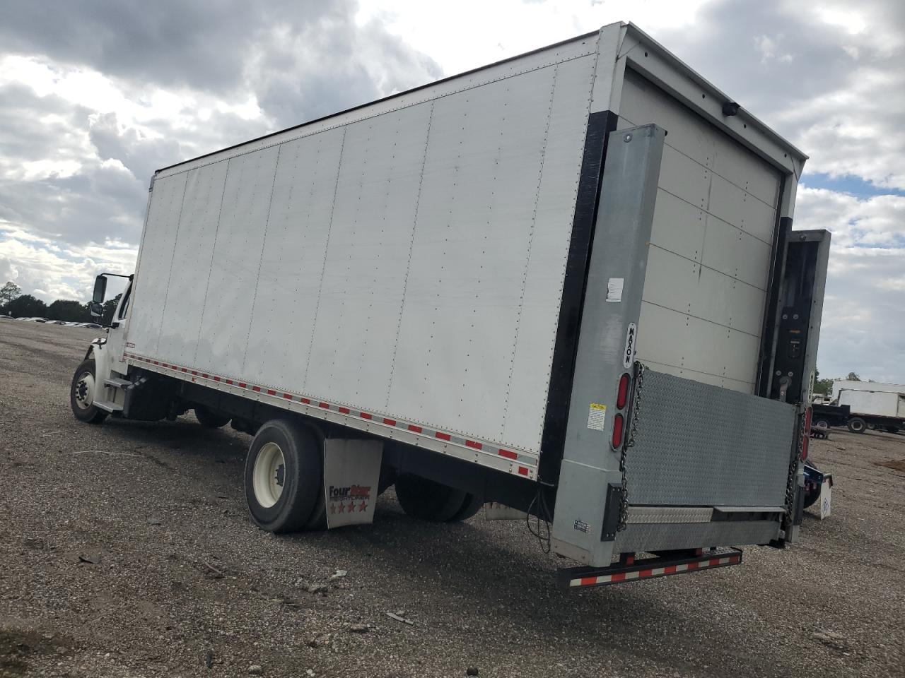 2020 FREIGHTLINER M2 106 MEDIUM DUTY photo 2