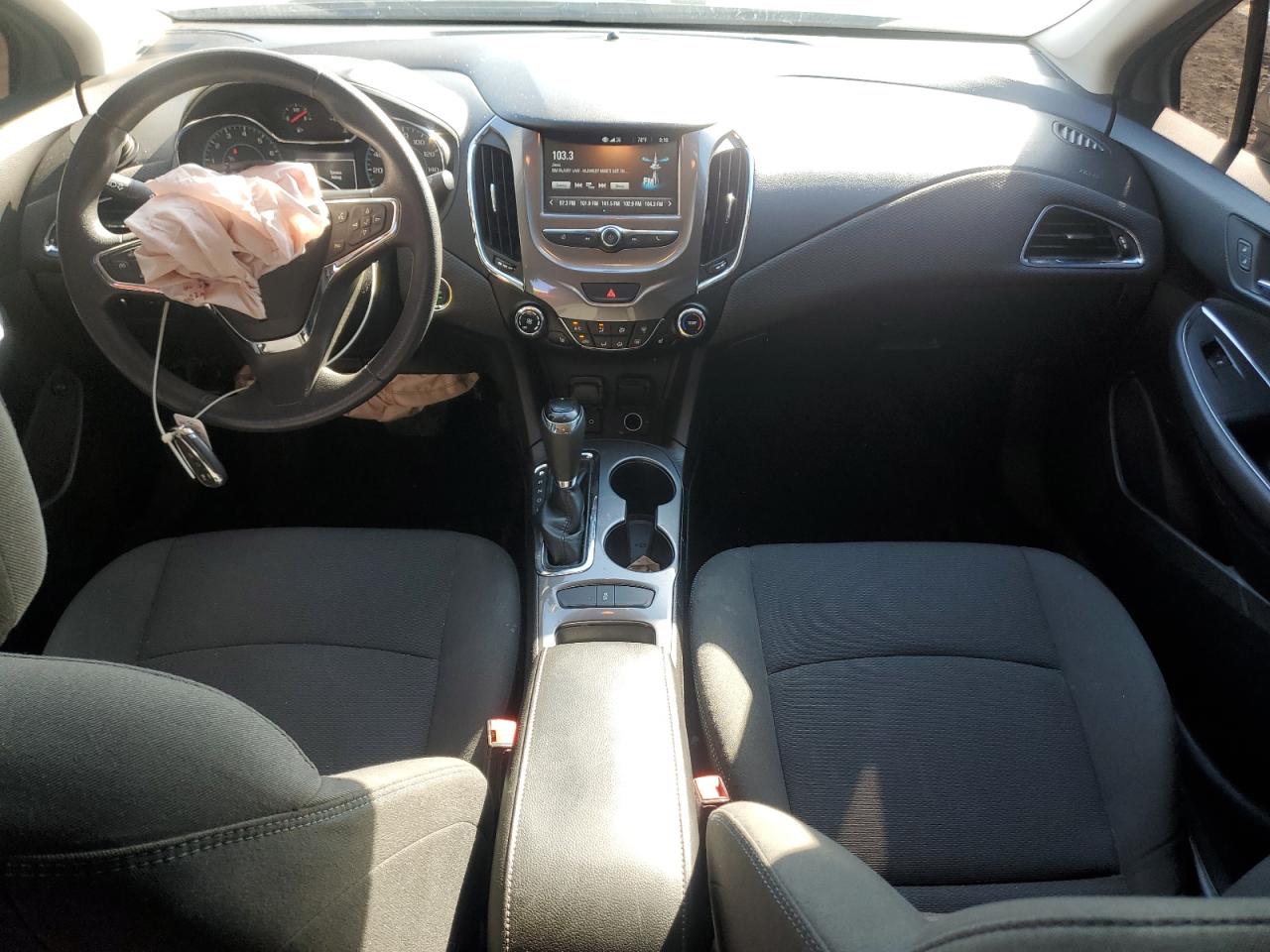 2017 CHEVROLET CRUZE LT photo 8
