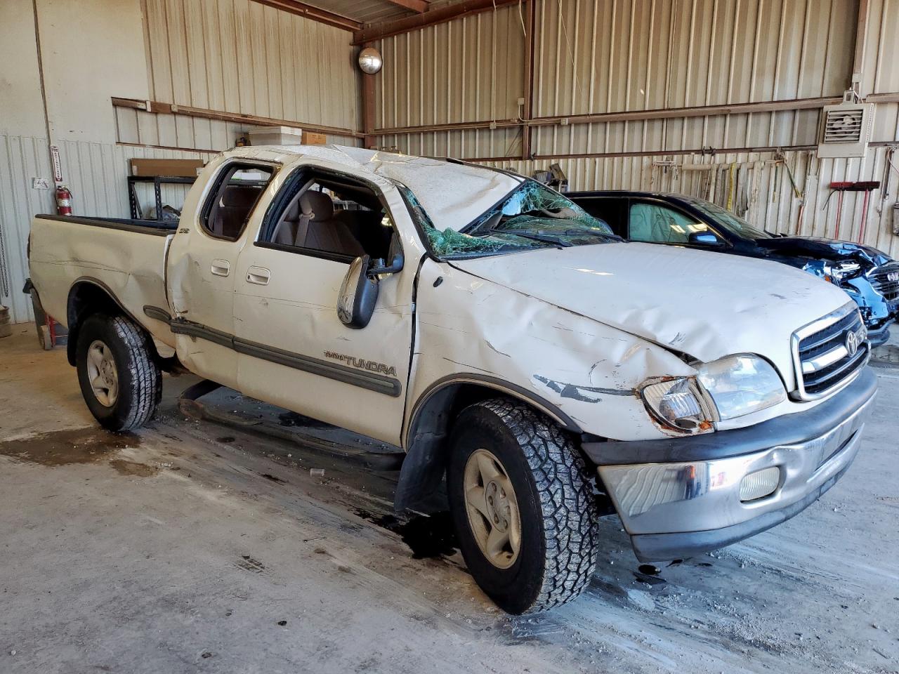 2001 TOYOTA TUNDRA photo 7