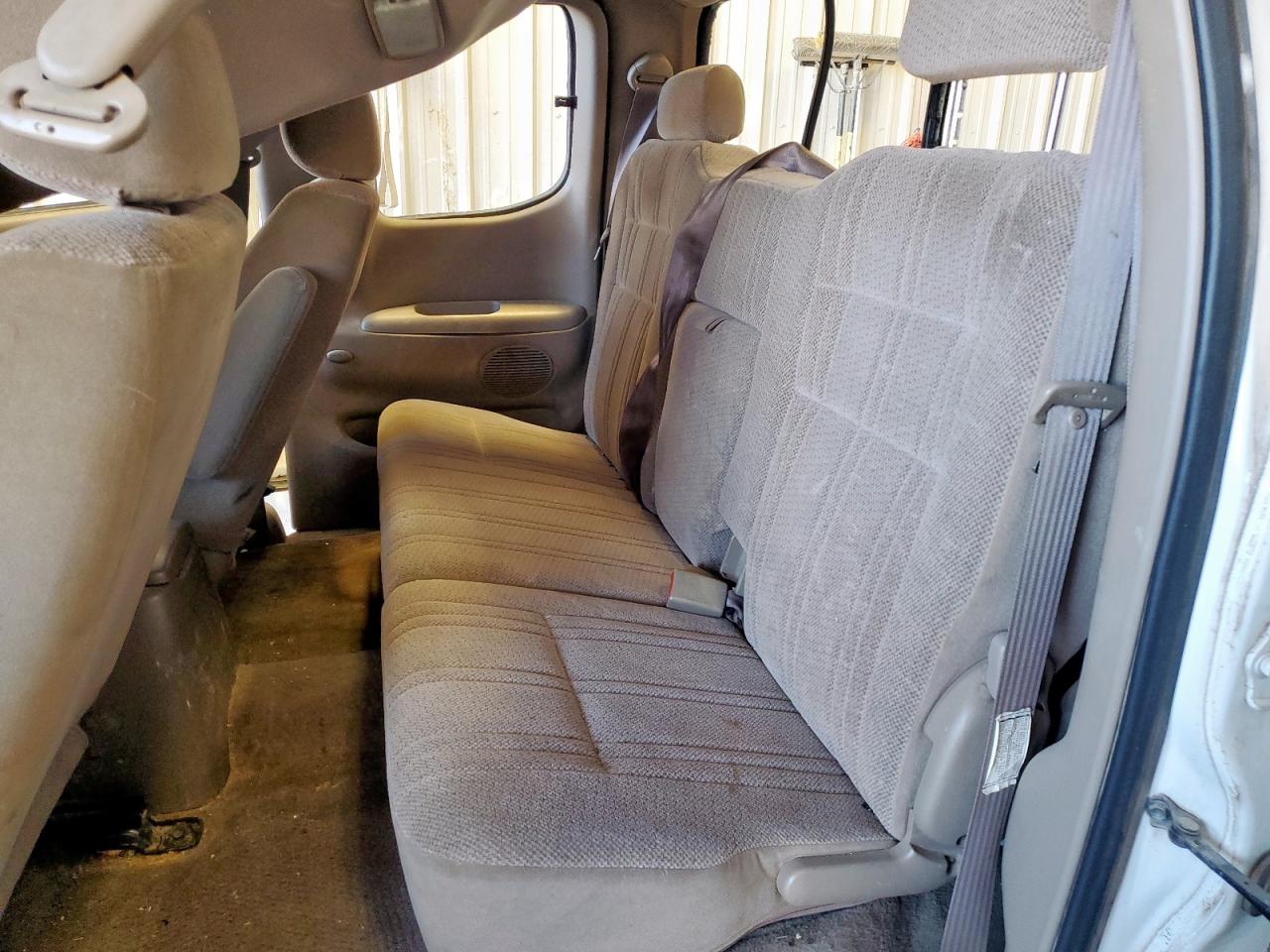 2001 TOYOTA TUNDRA photo 19