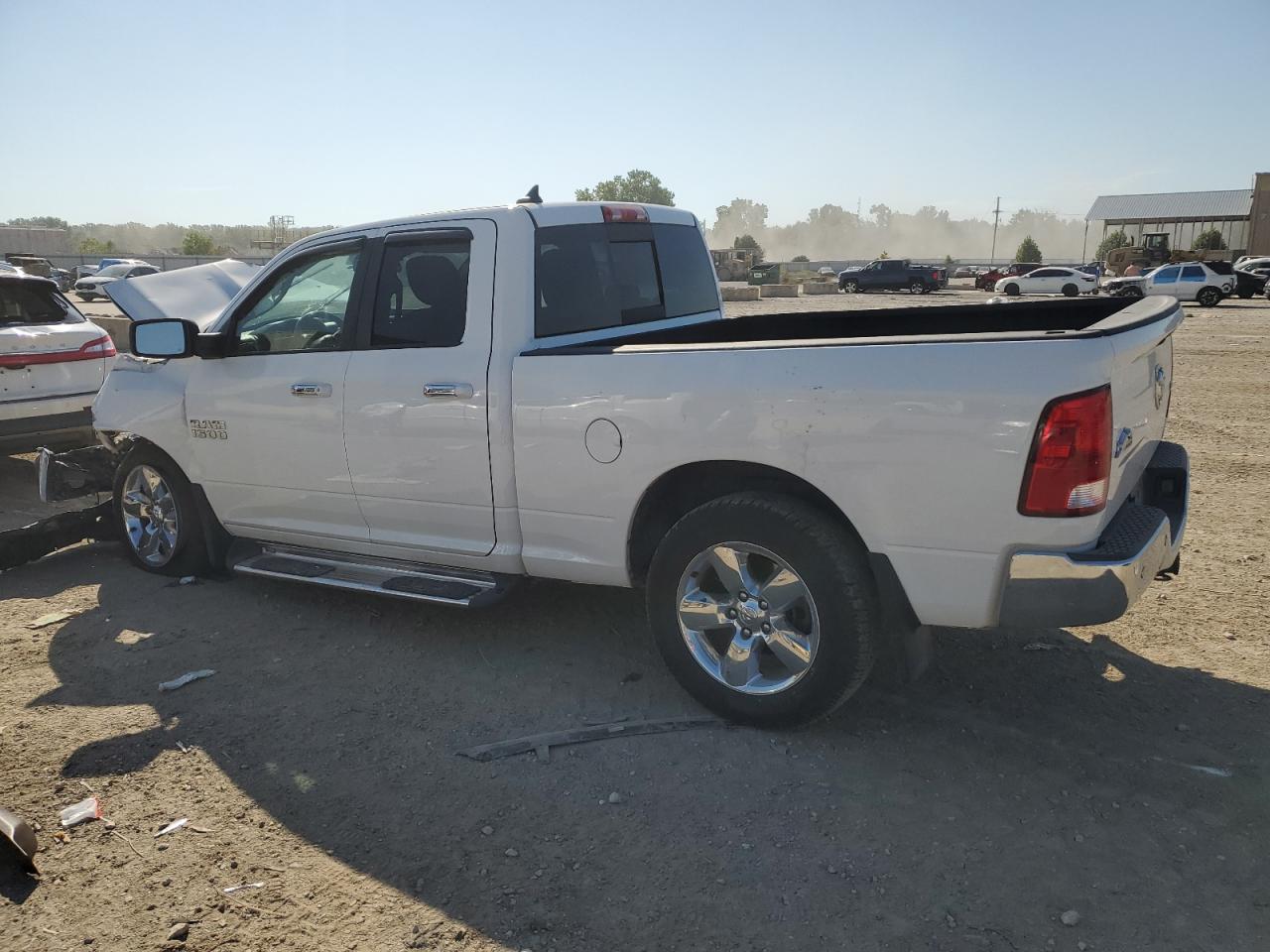2014 RAM 1500 SLT photo 4