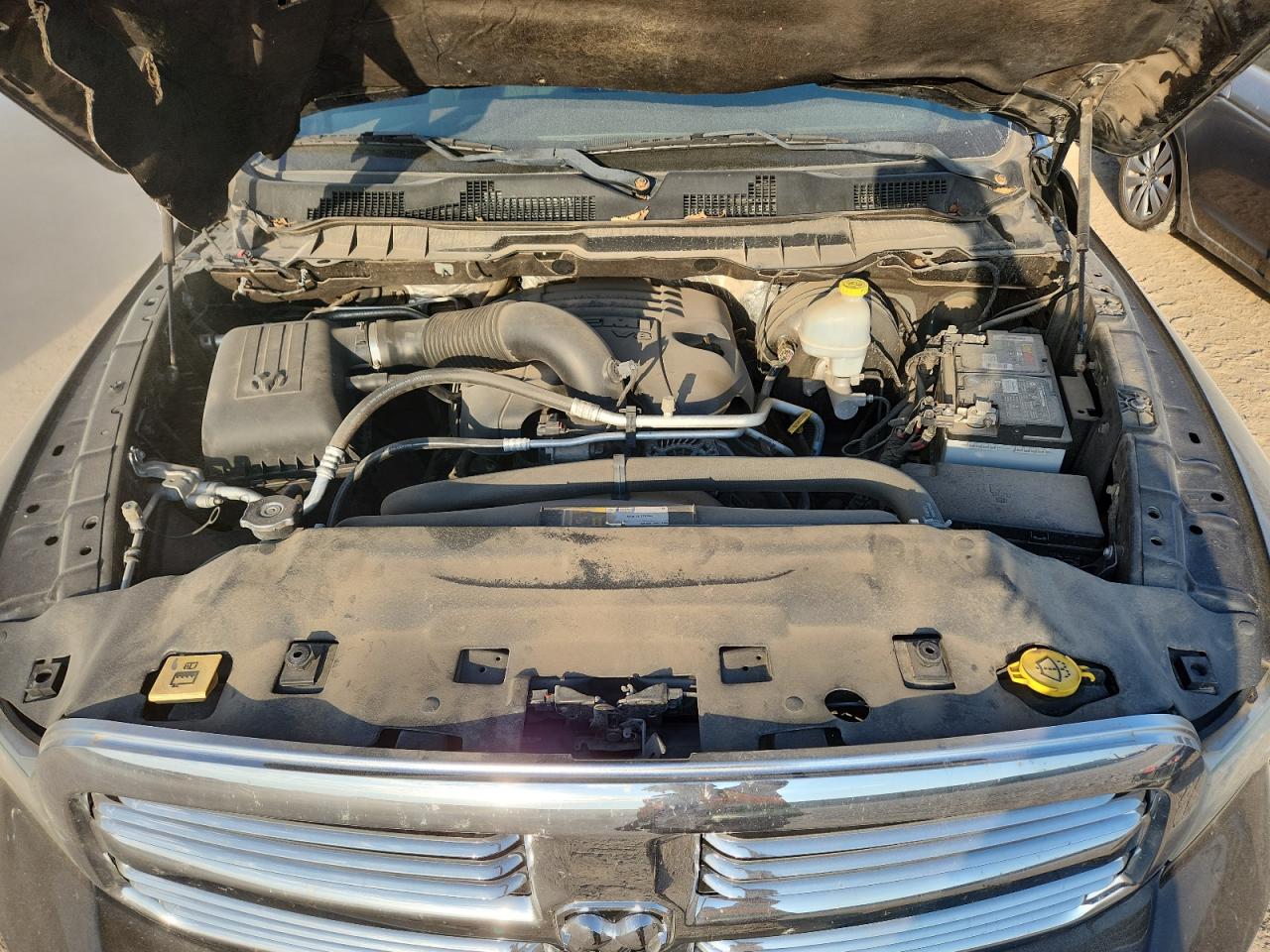2016 RAM 1500 SLT photo 11