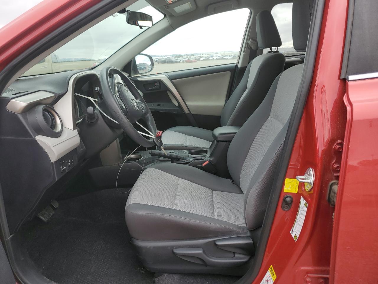 2014 TOYOTA RAV4 LE photo 7